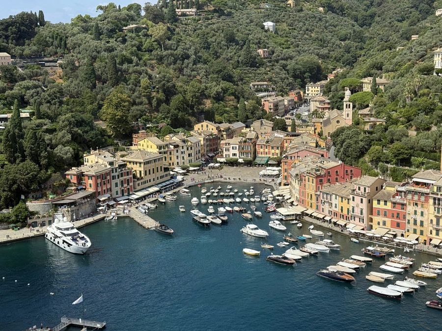 Portofino, colourful houses and boats on the water